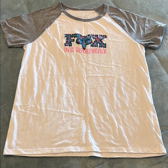 Fox Tops - Fox Gray and White Short Sleeve Tee